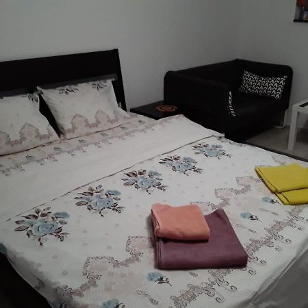 Garsonniera Maria Apartment Bucharest Luaran gambar